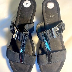 Women causal slippers